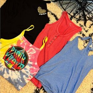 Colorful Women's Tank Tops Set